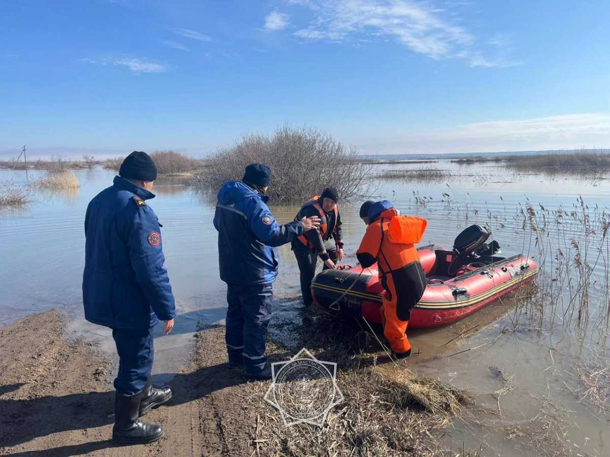 Паводки в Казахстане: спасены больше 107 тысяч человек