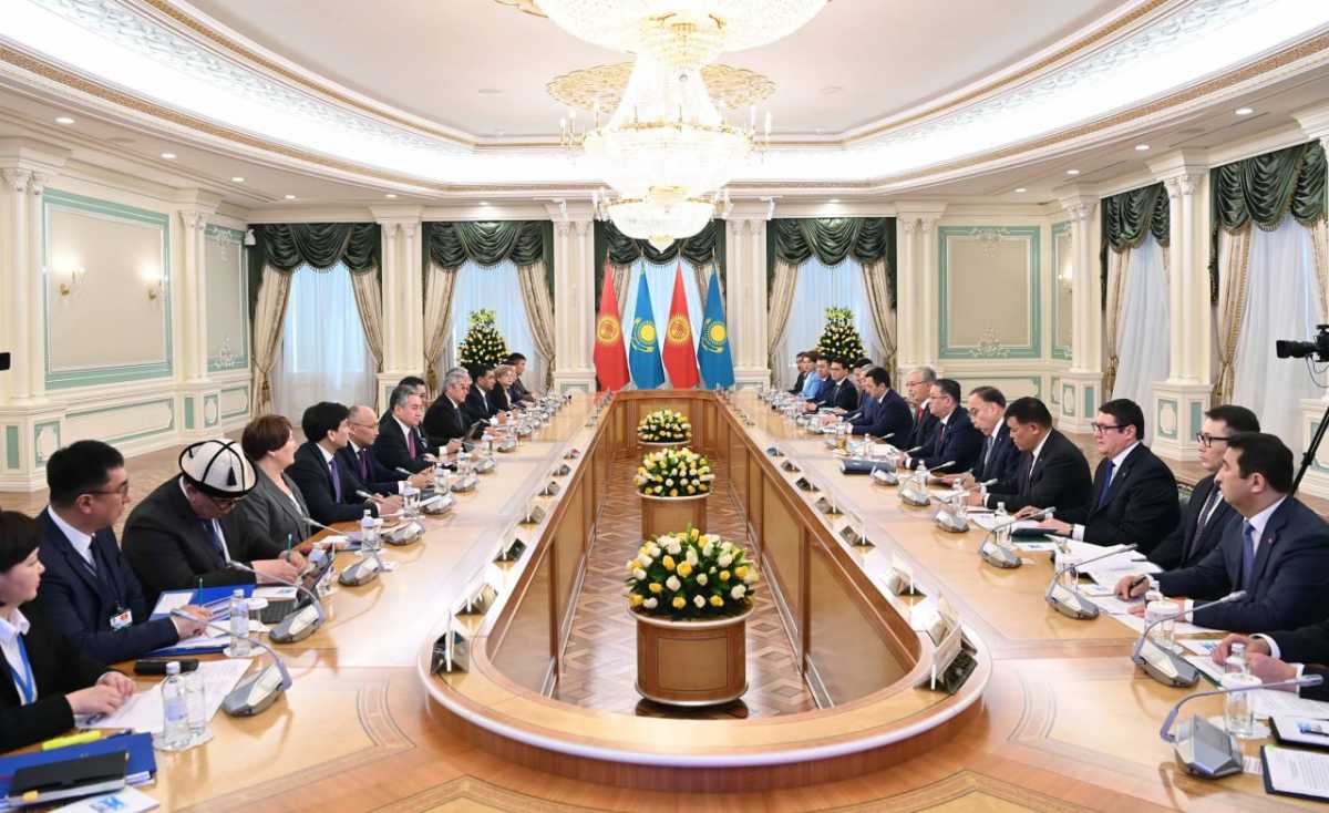 Токаев и Жапаров приняли участие в заседании Высшего межгосударственного совета Казахстана и Кыргызстана