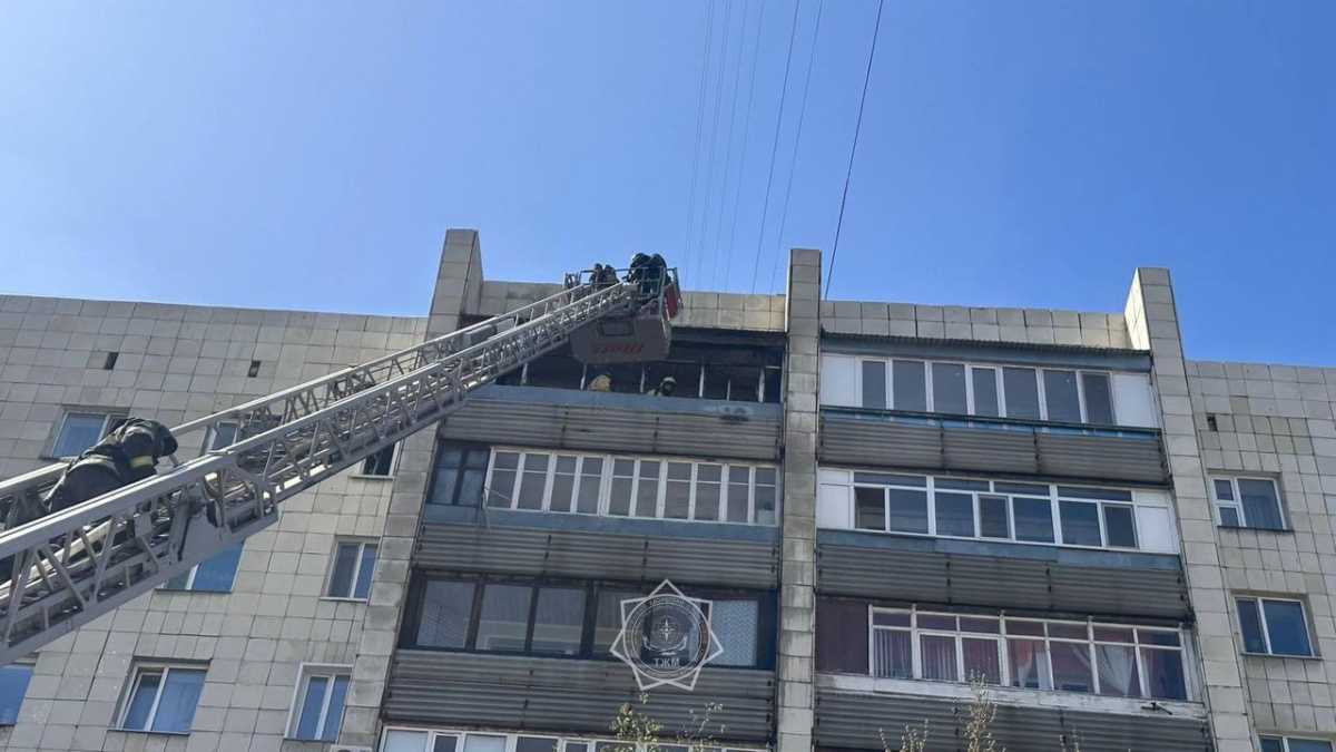 Взрыв в квартире предотвратили пожарные Караганды