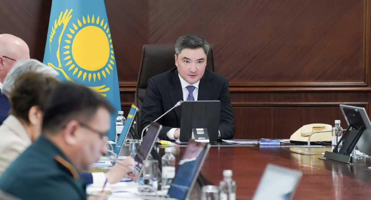 Премьер-министр Казахстана поручил обеспечить жёсткий контроль за вводом всех домов в срок