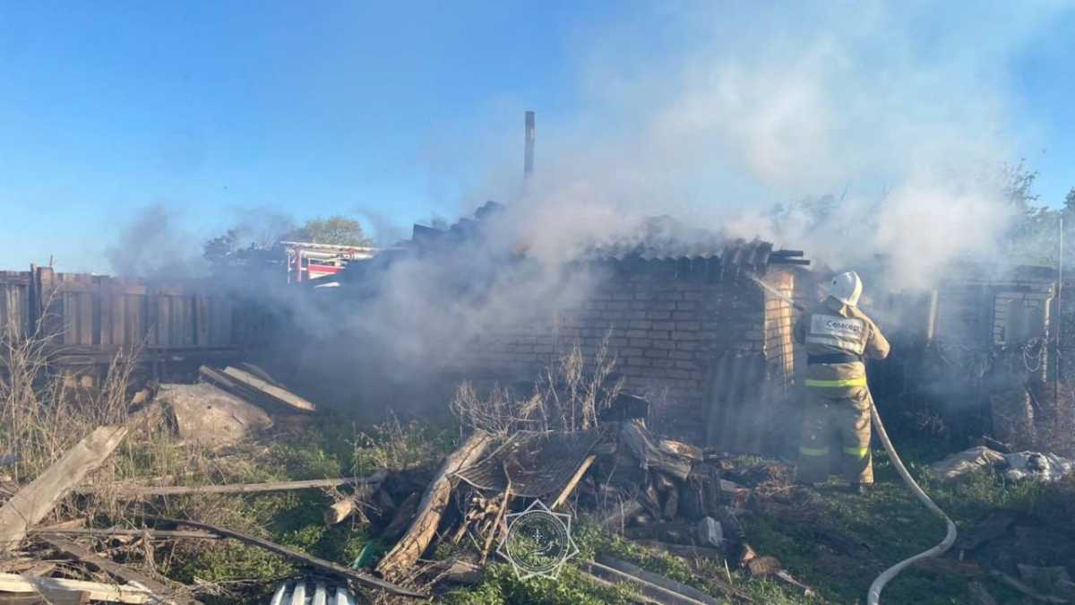 Частный дом горел в Алматы