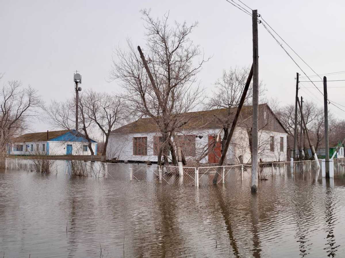Более 16 тысяч казахстанских семей получили господдержку после паводков