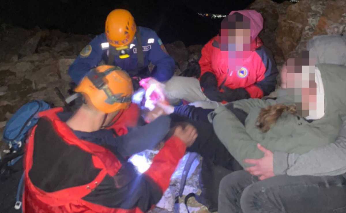 Спасатели помогли девушке, которой стало плохо в горах Заилийского Алатау