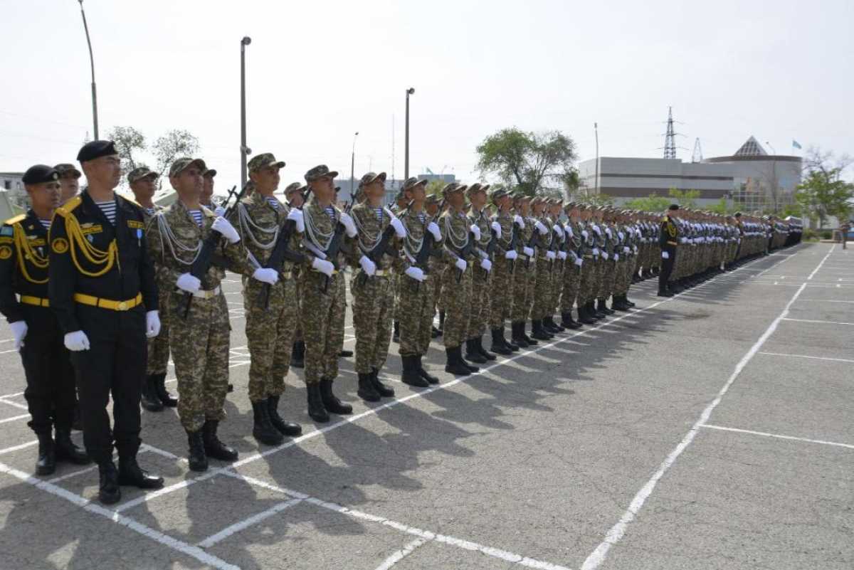 В Актау военные моряки приняли военную присягу