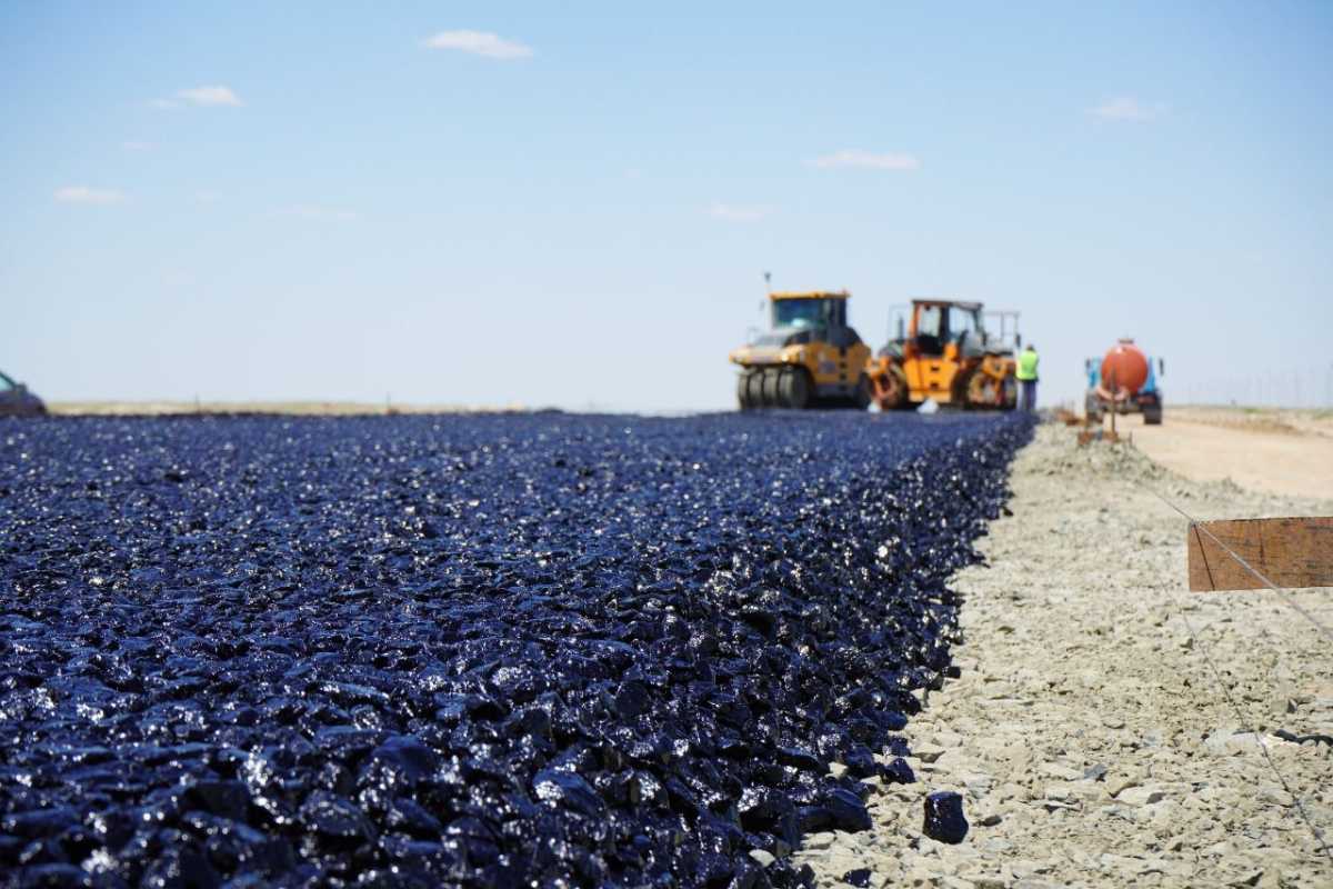 О рекордном объёме ремонта дорог в 2024 году заявили в Минтранспорта Казахстана