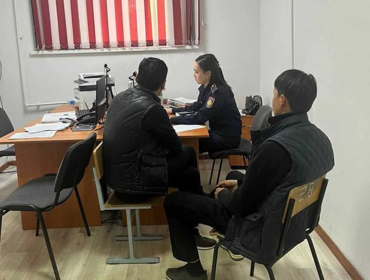 Футбол с живым ёжиком «сыграли» парни в Актобе
