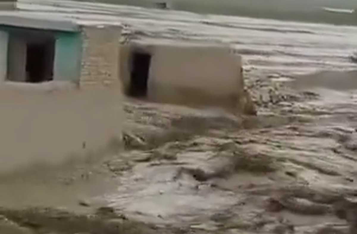 Наводнение в Афганистане унесло жизни более 50 человек