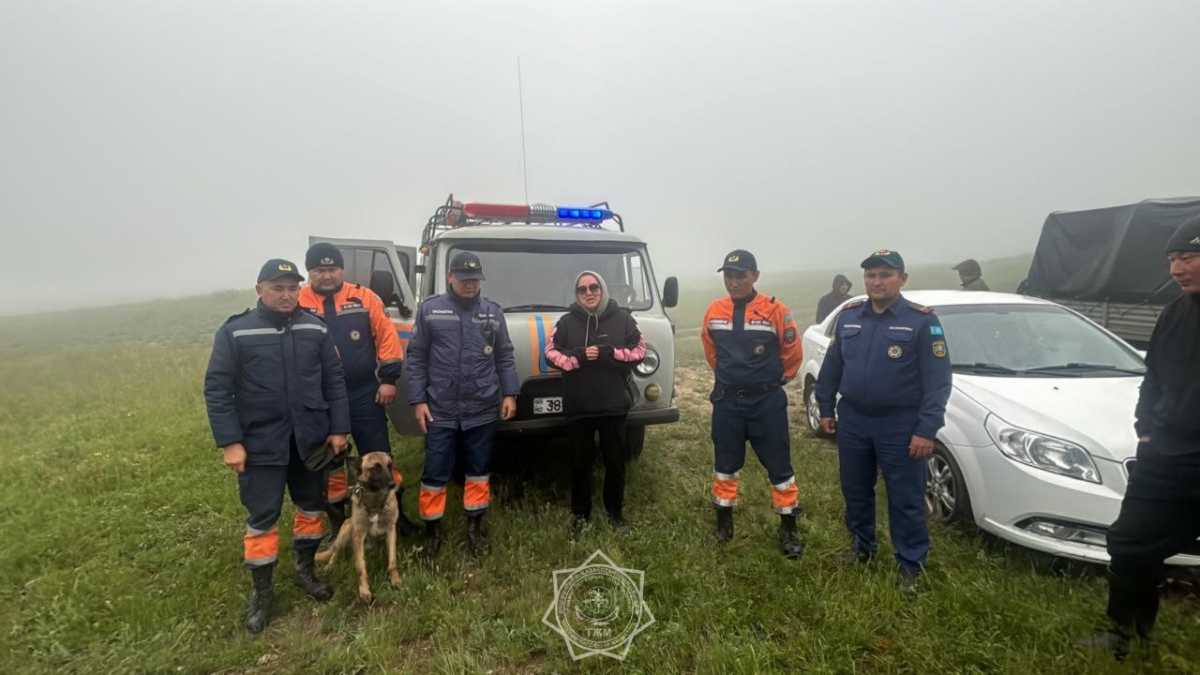 Семейную пару спасли в Жетысуской области