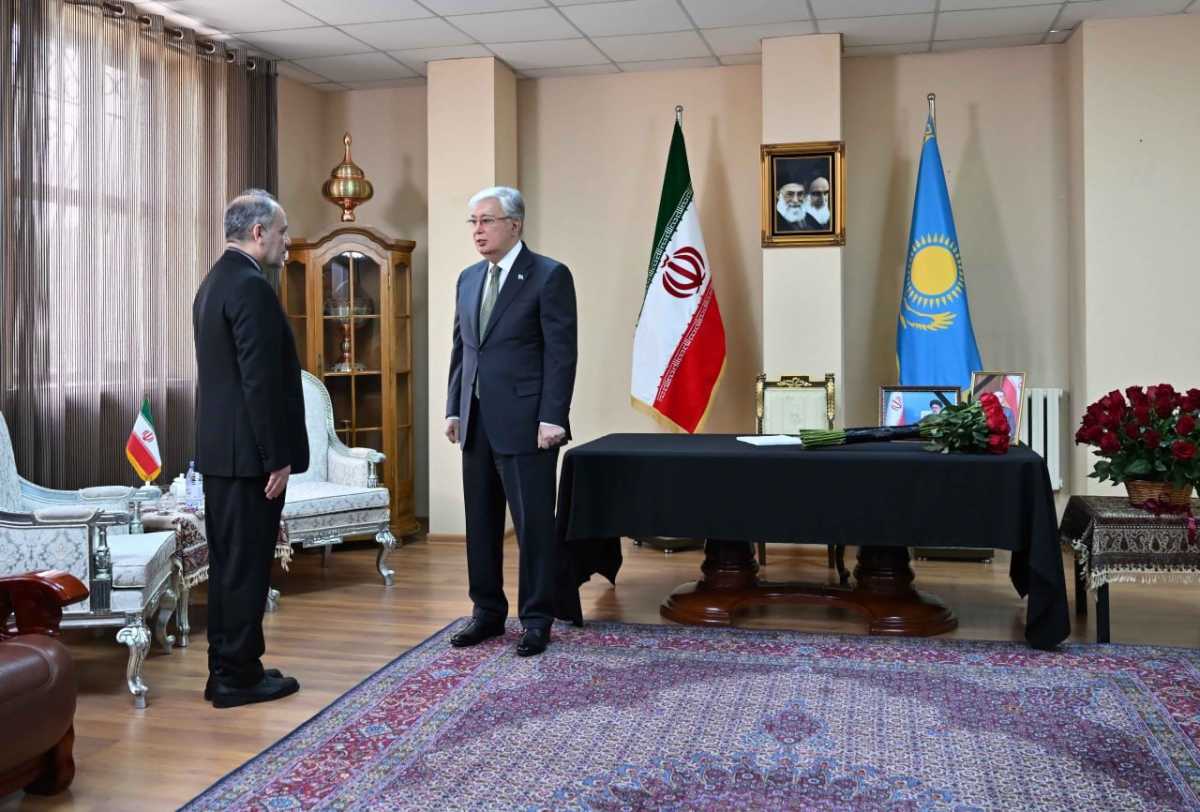 Гибель Ибрахима Раиси: Касым-Жомарт Токаев посетил посольство Ирана в Казахстане