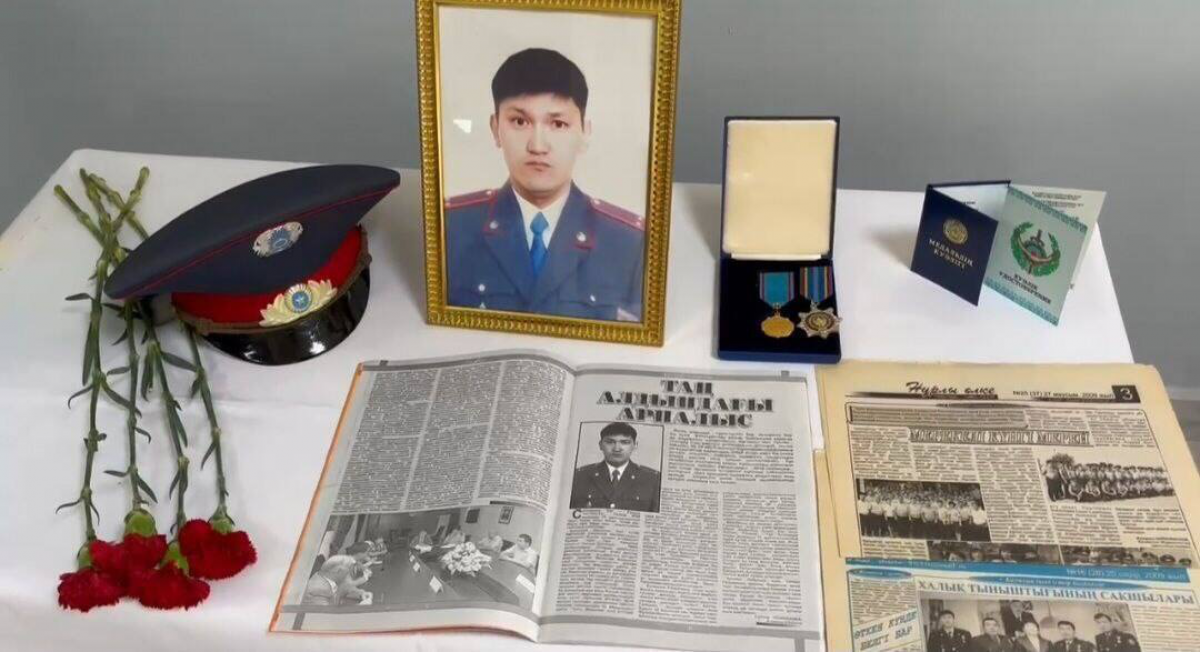 Имя героя-полицейского присвоили кадетскому классу в Алматинской области