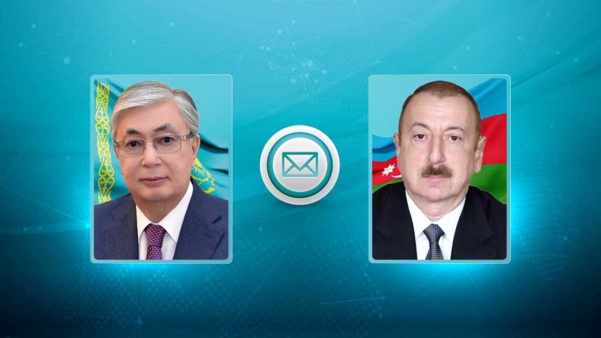 Токаев поздравил Алиева с Днём независимости