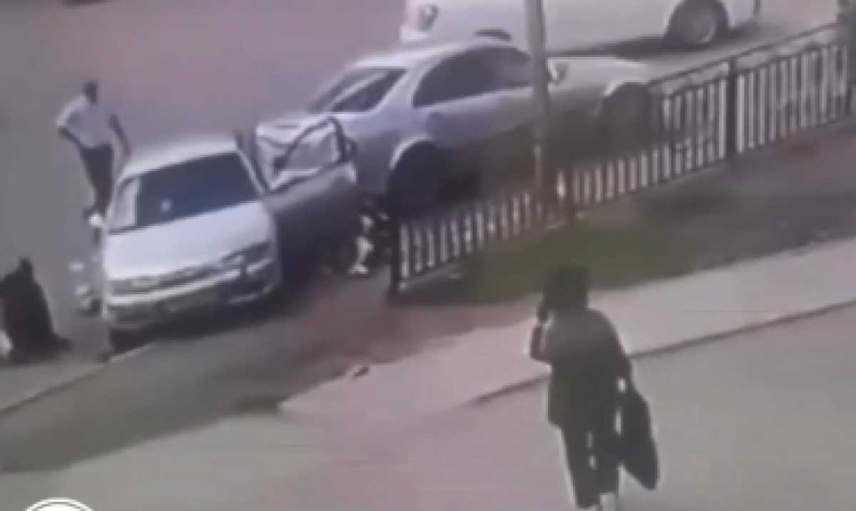 5-летний ребёнок за рулём сбил несколько человек в Жезказгане