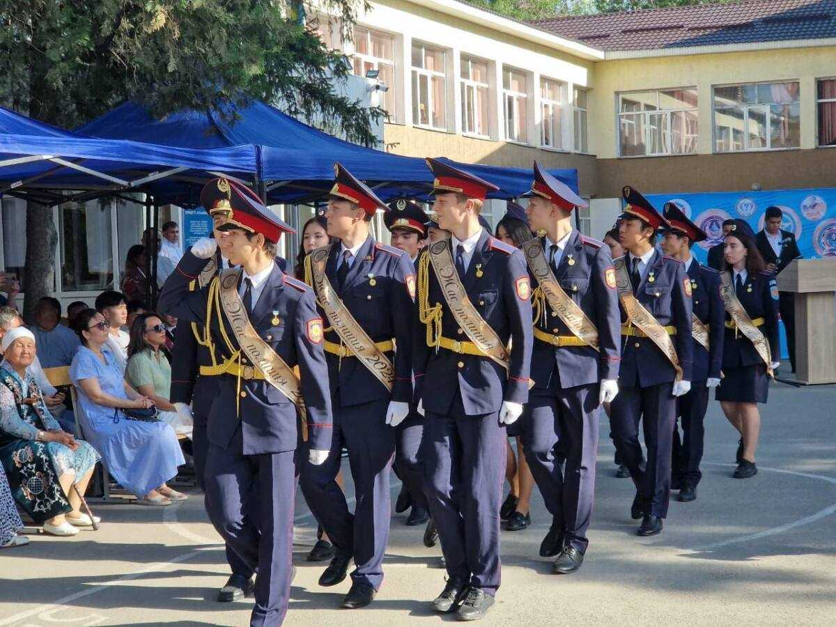 Первые кадеты выпустились в Алматинской области