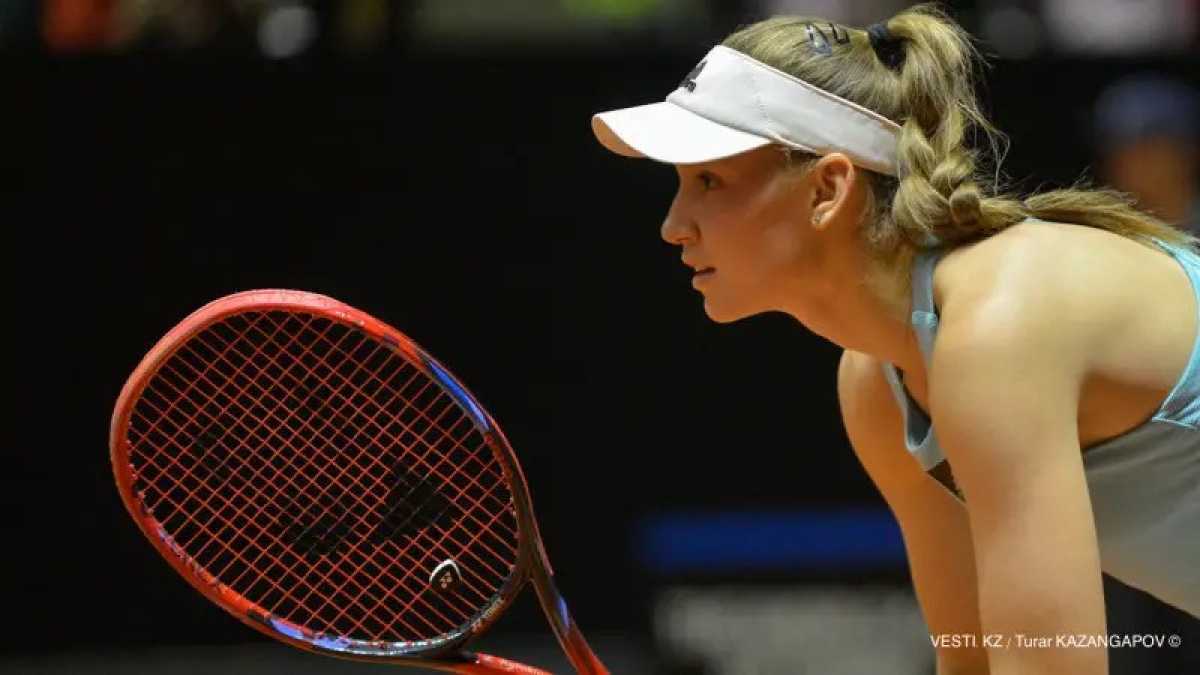Елена Рыбакина стала второй в чемпионской гонке