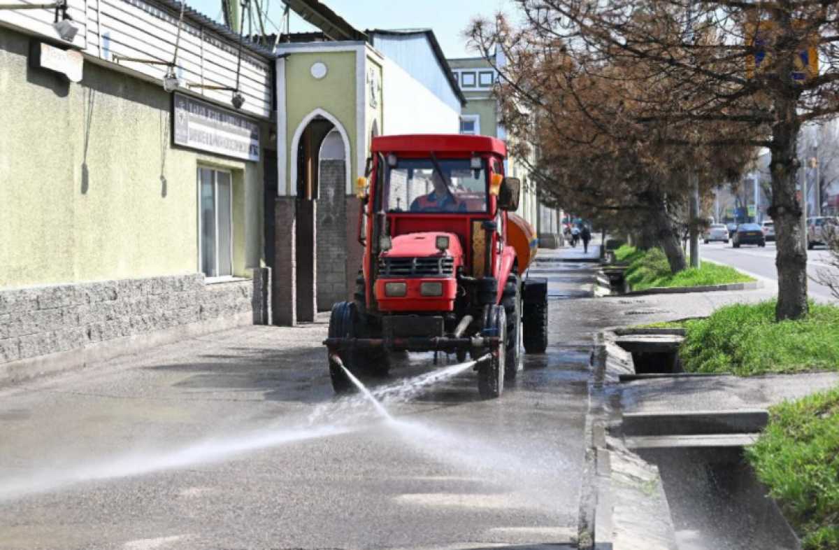 В Алматы усилили меры по уборке и благоустройству