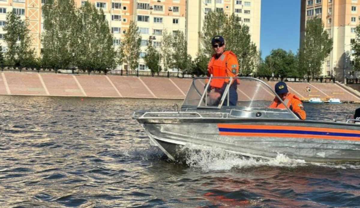 Безопасность детей на воде: столичные спасатели провели рейды на Есиле