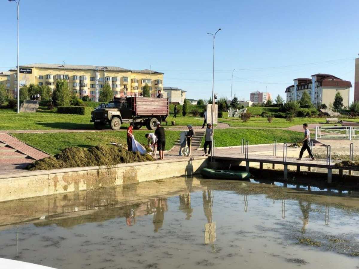 С городского пляжа Талдыкоргана вывезено 3 тонны мусора