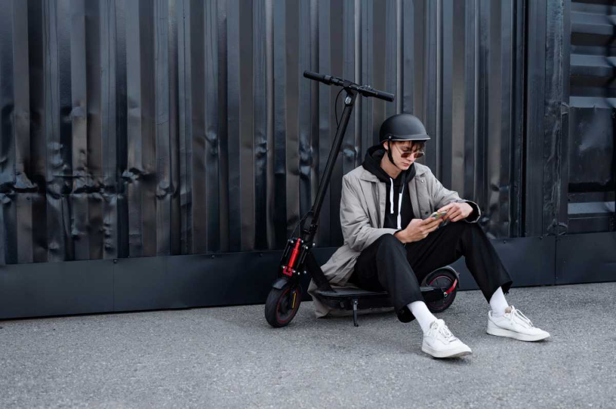 Запретить аренду электросамокатов требуют в Казахстане