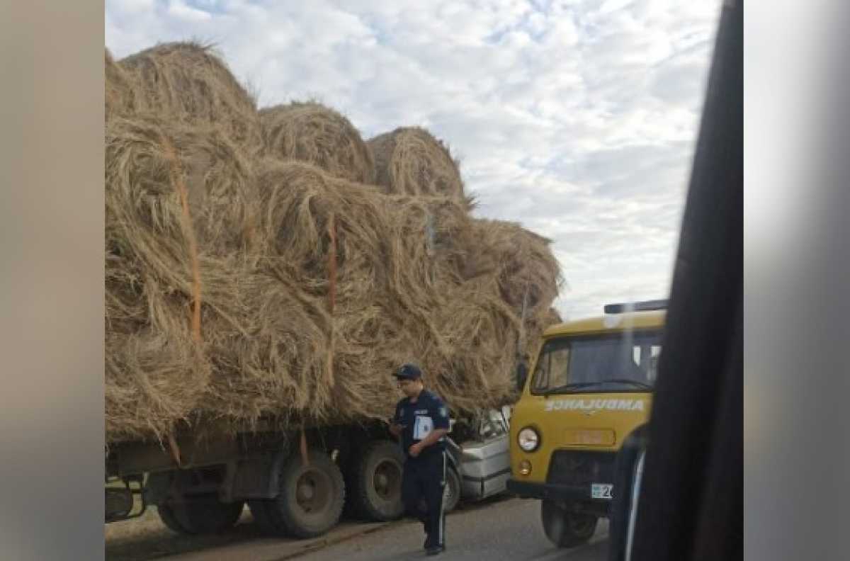 Смертельное ДТП в ЗКО: погибли пять человек, включая полицейского