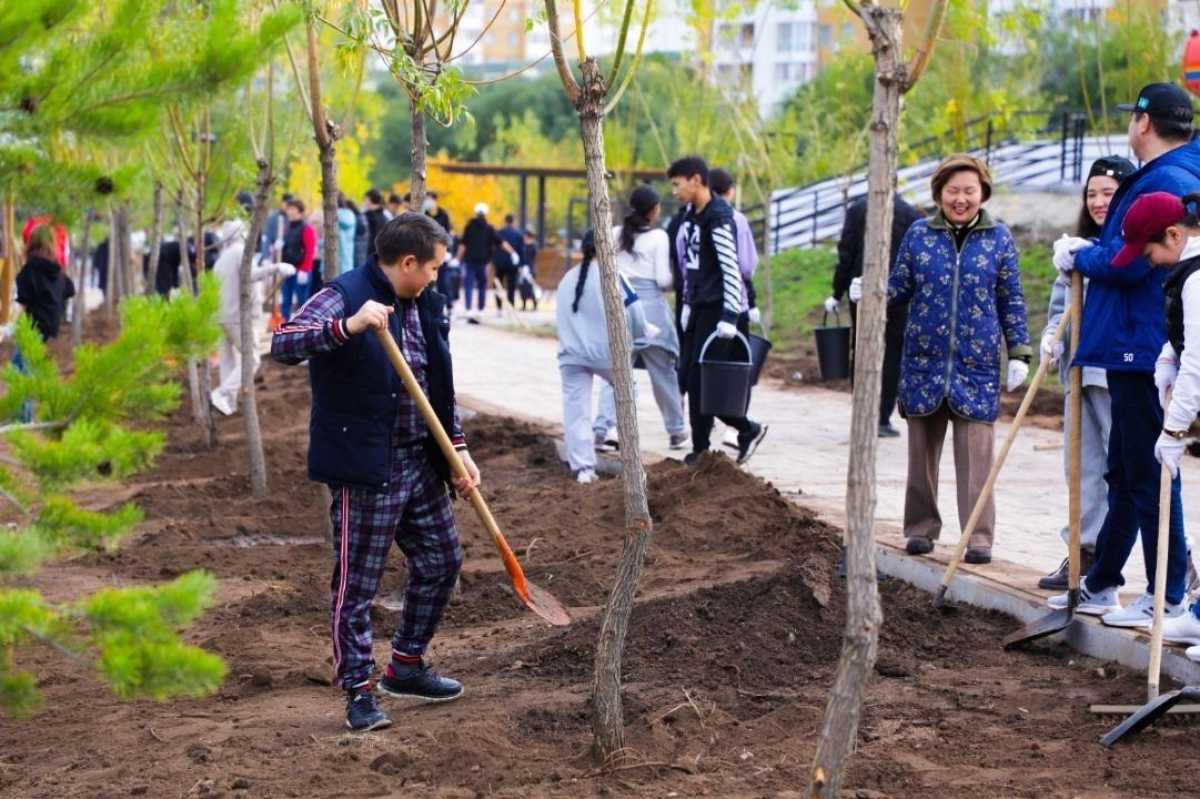 Масштабный общегородской субботник стартовал в Астане