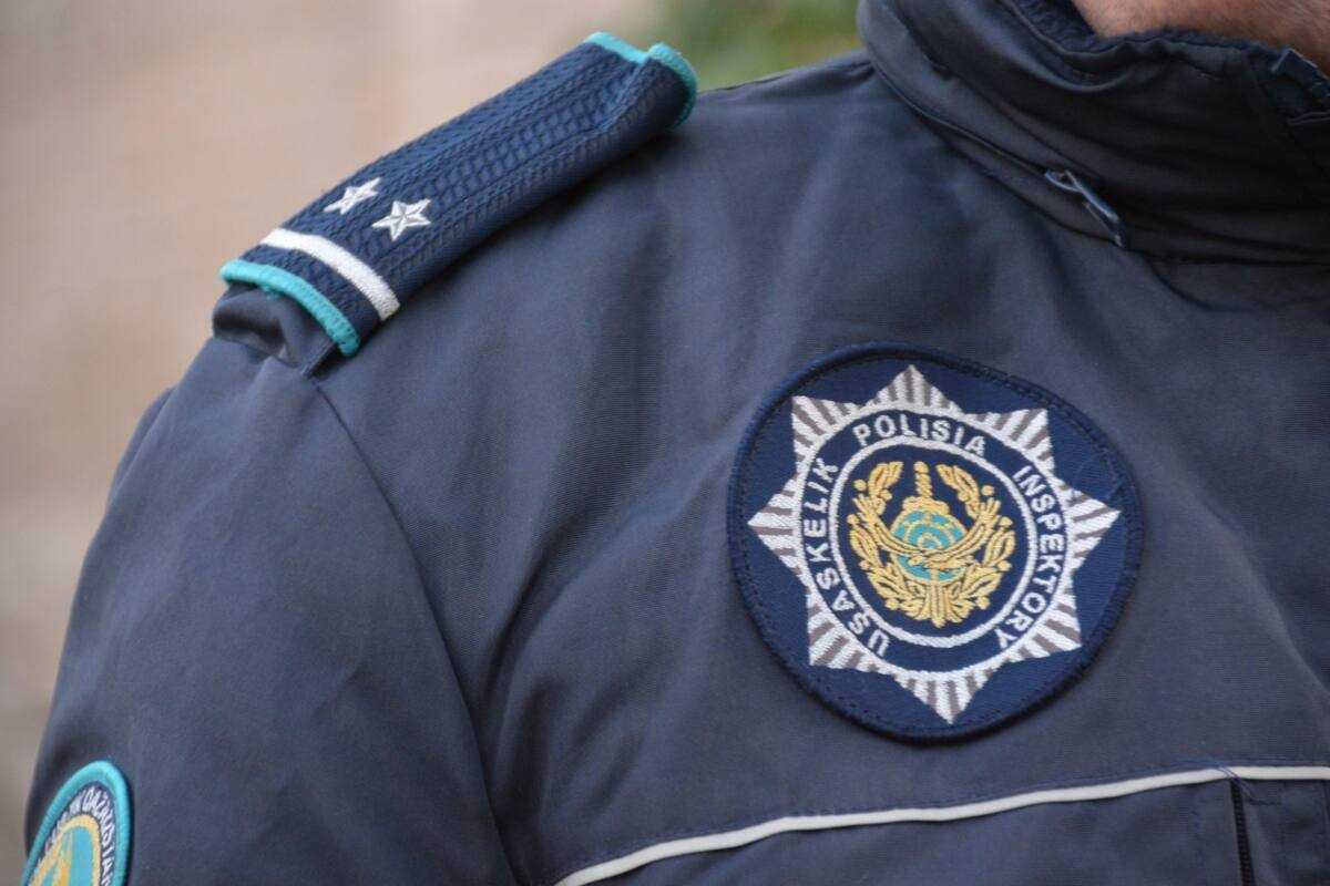 Спасение мужчины из пожара попало на видеожетон полиции в Павлодаре