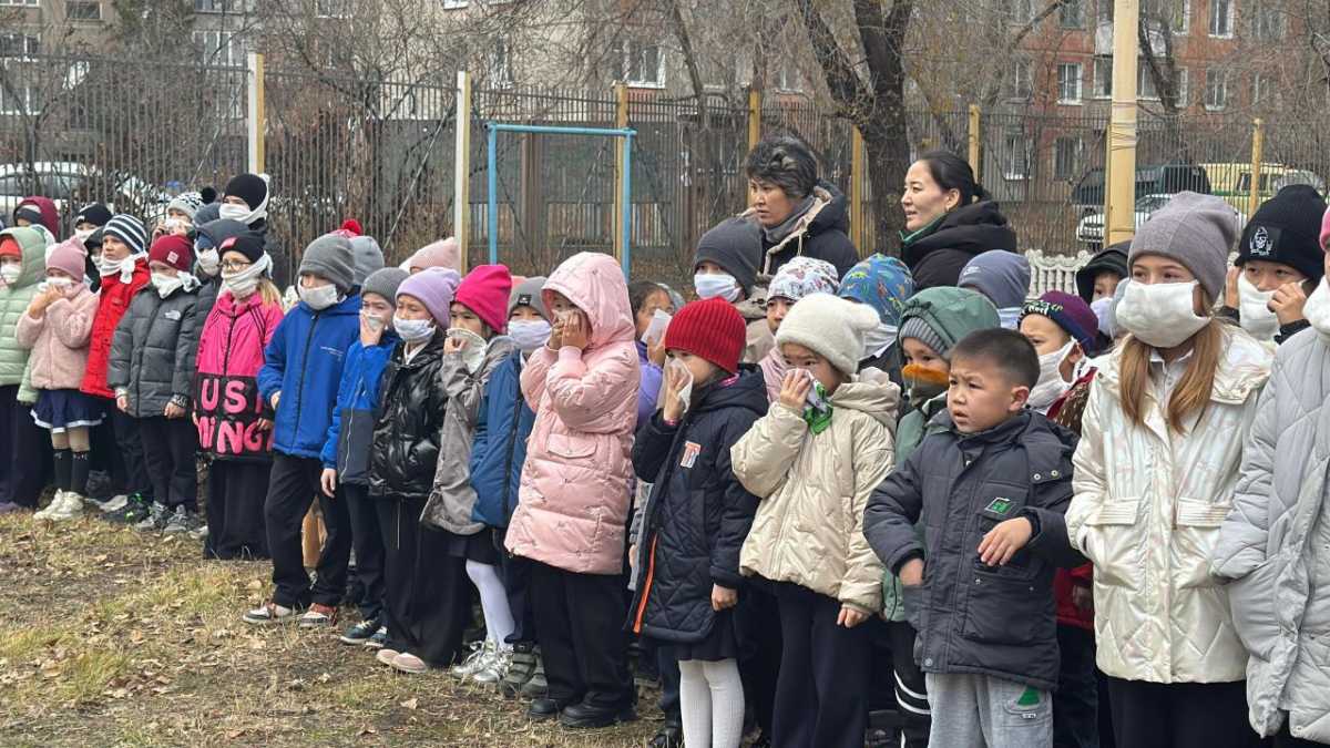 Спасатели ДЧС ВКО провели противопожарный урок