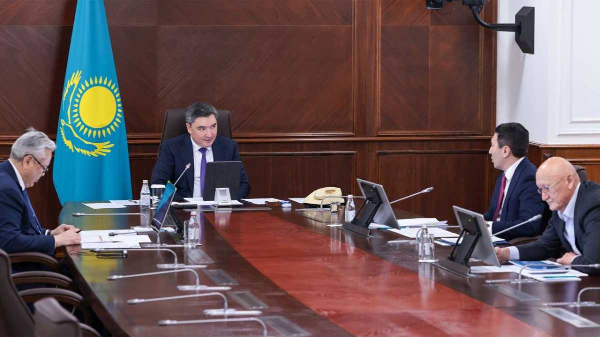 Олжас Бектенов провёл заседание совета директоров фонда «Самрук-Қазына»