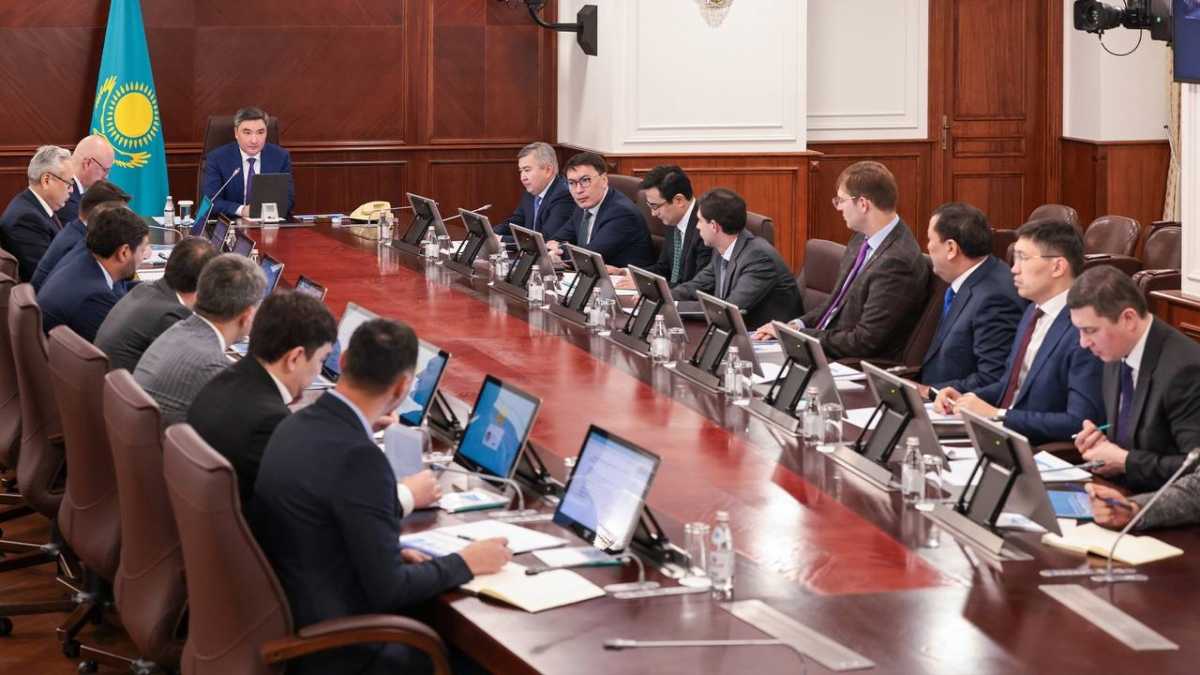 Олжас Бектенов обсудил запуск Фонда фондов венчурных инвестиций с международными и казахстанскими экспертами