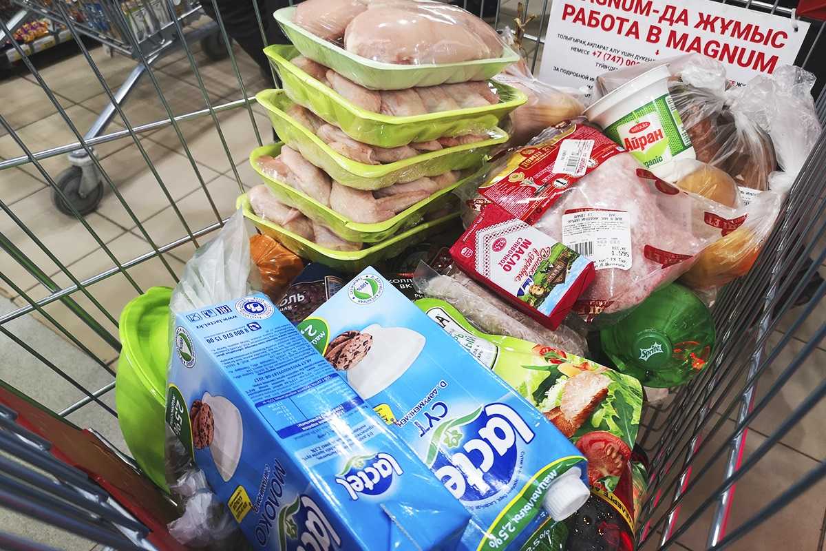Борьба с посредниками: в Казахстане выявили тысячи нарушений в цепочке ценообразования продовольствия