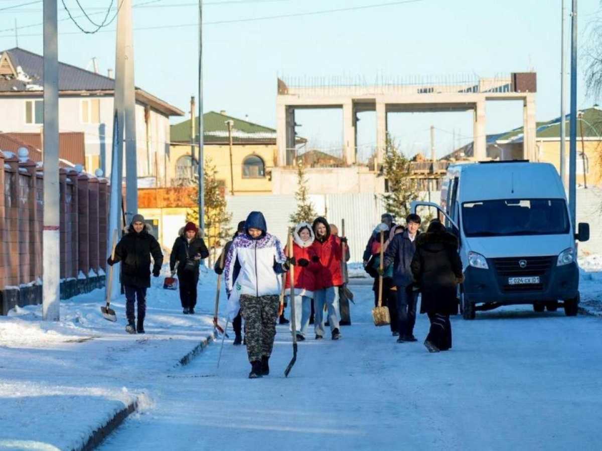 Столичные волонтеры оказали помощь одиноко проживающим пожилым жителям