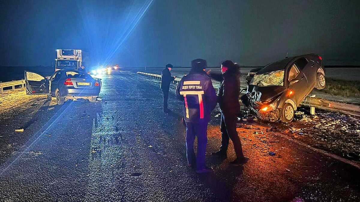 Лобовое столкновение произошло на трассе Омск-Майкапчагай: есть пострадавшие