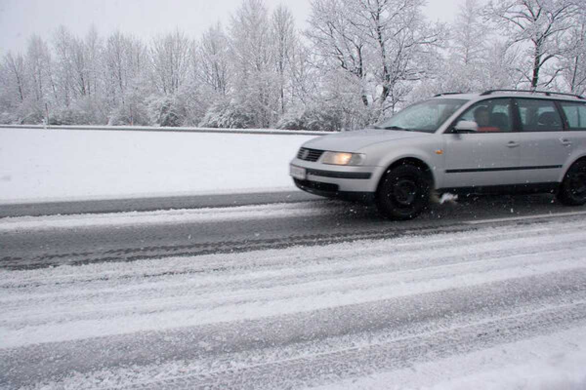 Ограничение движения на ряде автодорог ввели в трёх областях Казахстана