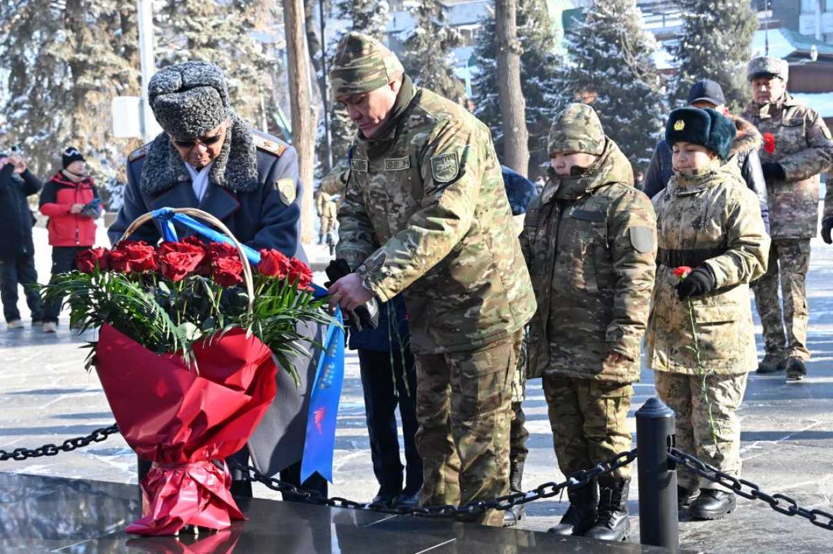 В Алматы почтили память героев Великой Отечественной войны