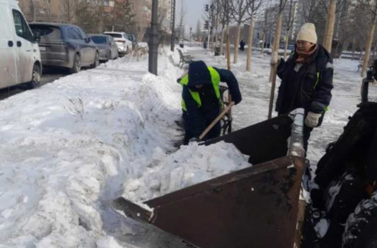 В Астане с начала зимнего периода вывезли более 6 млн кубометров снега