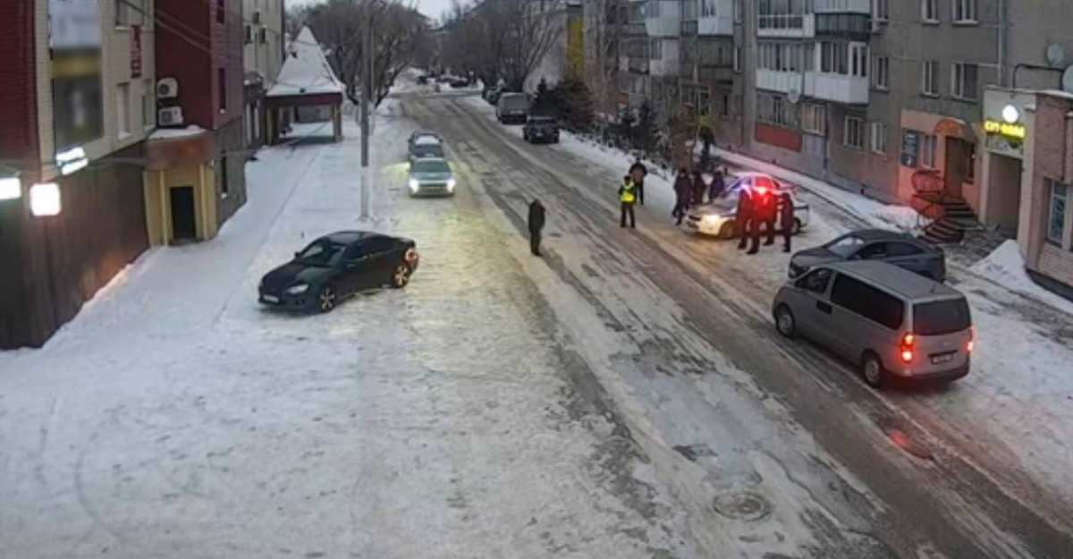 В Петропавловске глава городской полиции предотвратил возможный суицид посетителя кафе