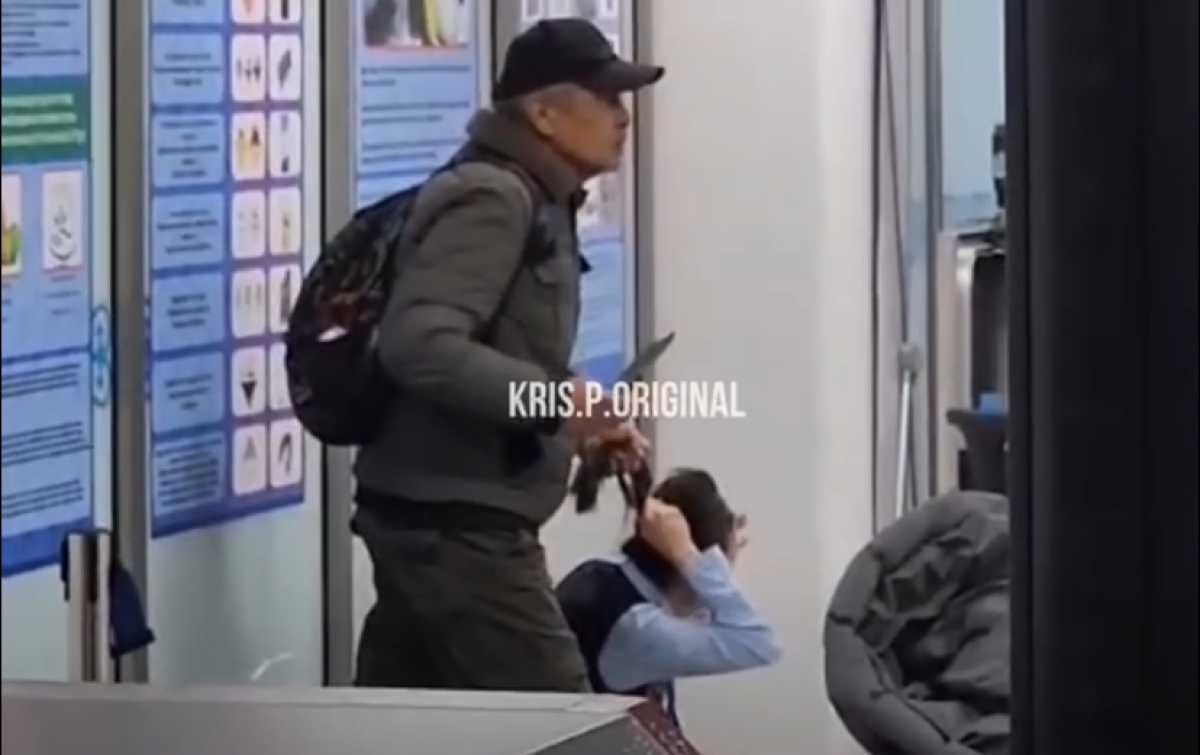 Угрожавший девушке ножом в аэропорту уже нападал на пассажирку автобуса в Алматы