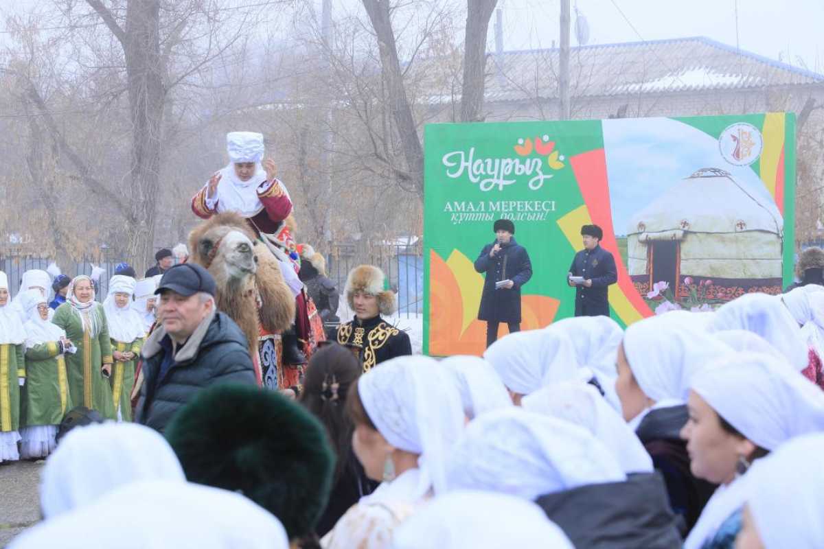 В Актобе 100 бабушек и 100 невесток пропагандировали национальные ценности