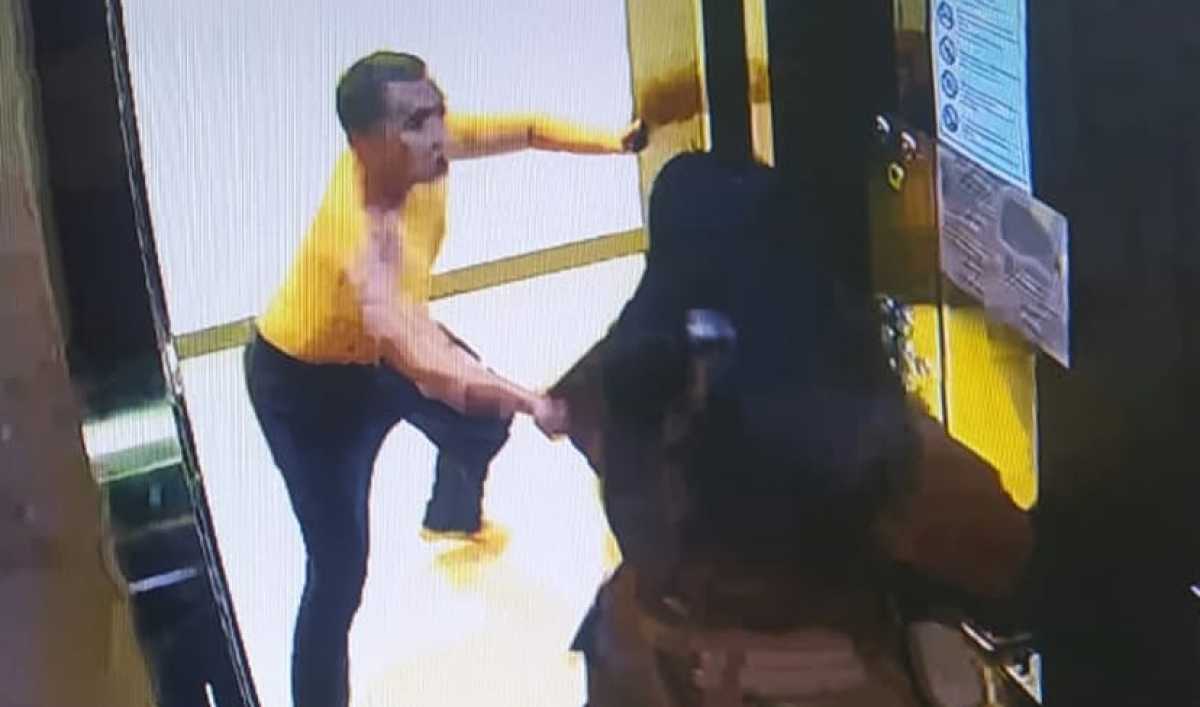 Известного казахстанского актёра Шарипа Серика обвинили в избиении
