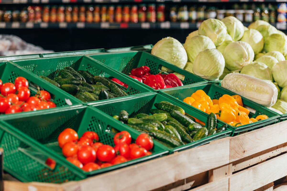 Ярмарки выходного дня: где алматинцам купить продукты дешевле на 15-20%