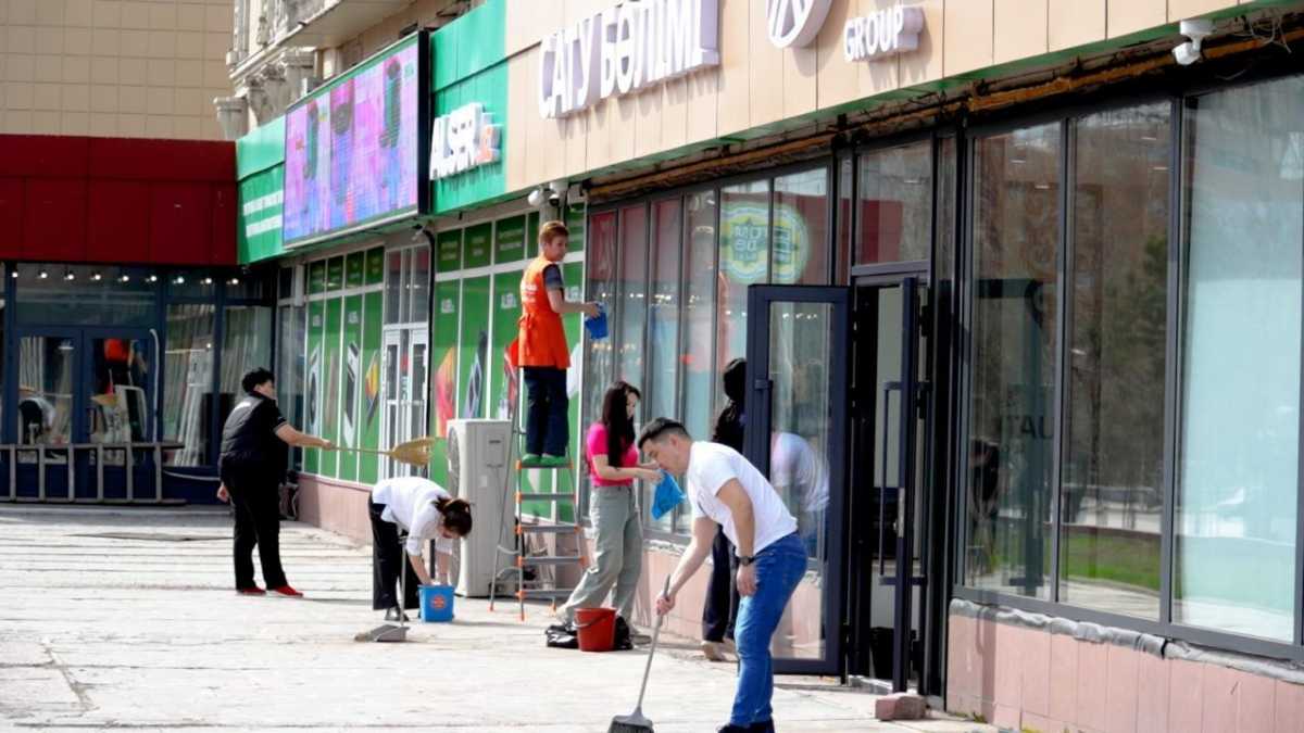 Столичные предприниматели приняли участие в акции чистоты