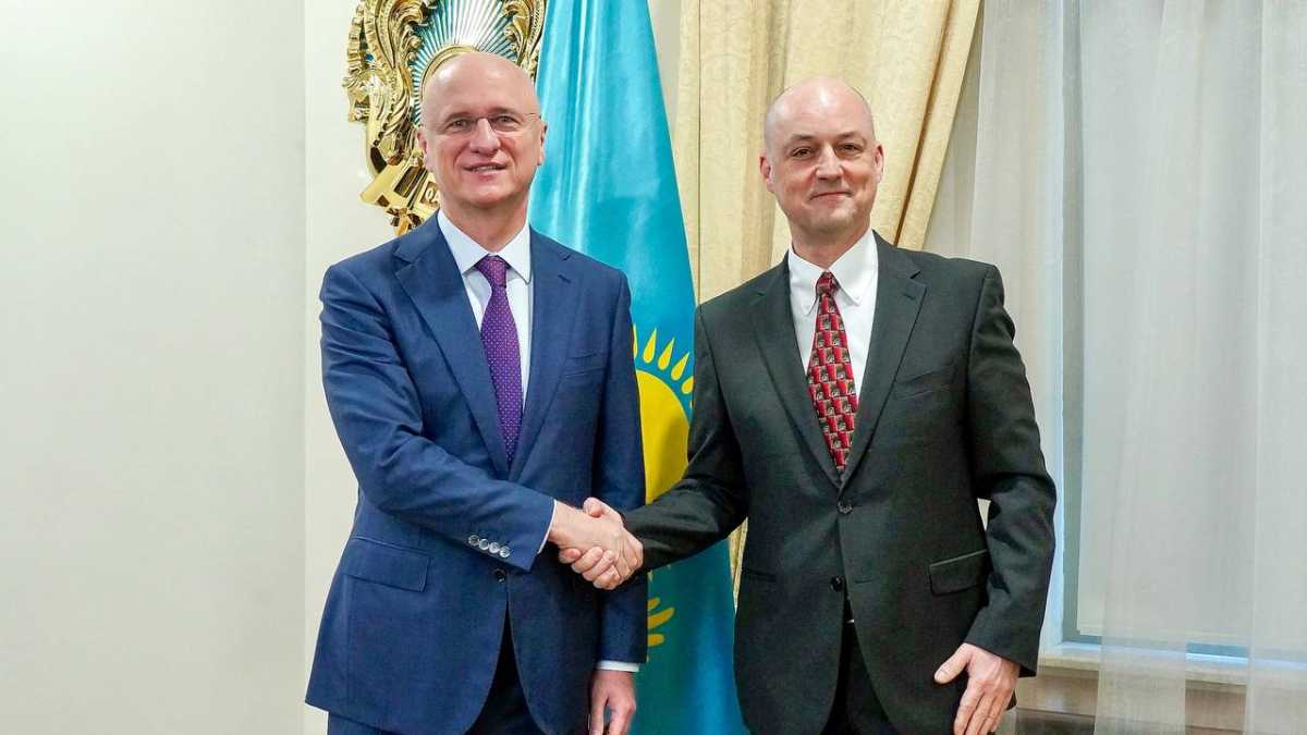 Роман Скляр провёл встречу с руководством компании John Deere