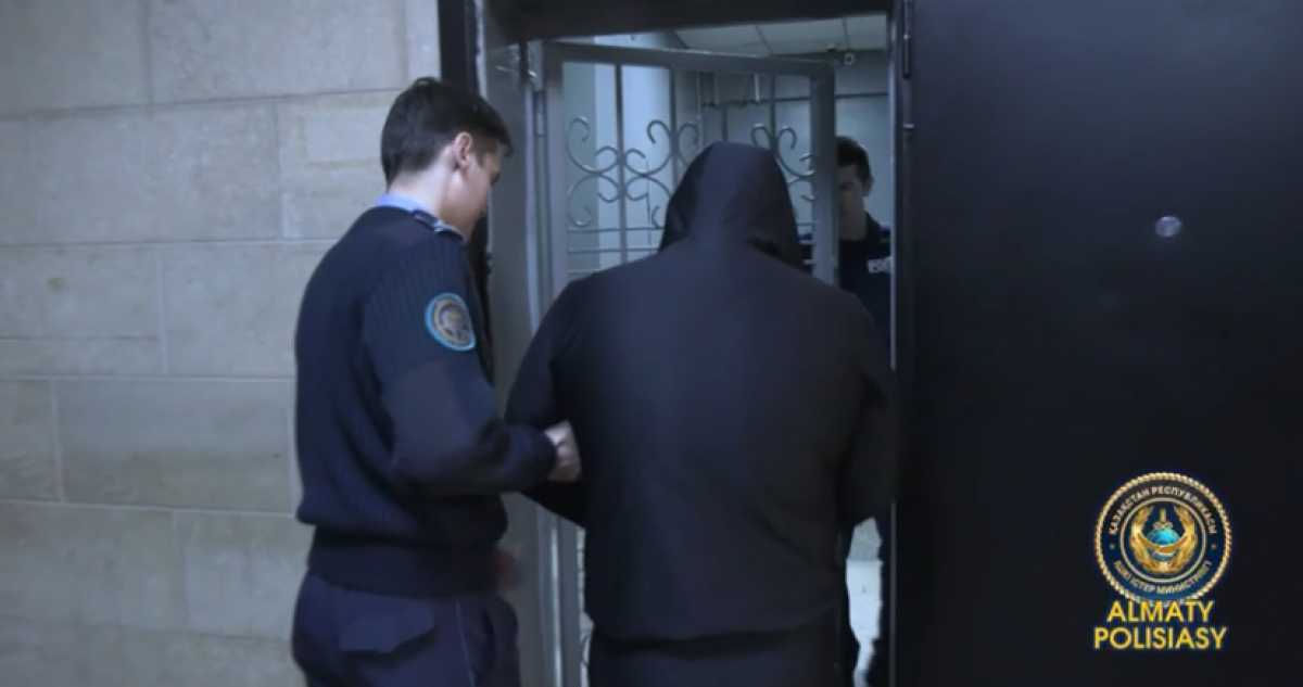 В Алматы задержали мужчину, ударившего таксиста