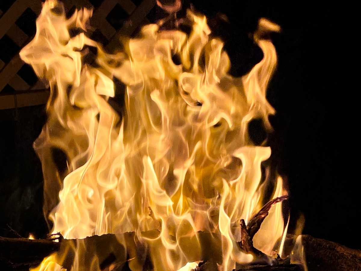 Взрыв газгольдера в Акмолинской области предотвратили пожарные