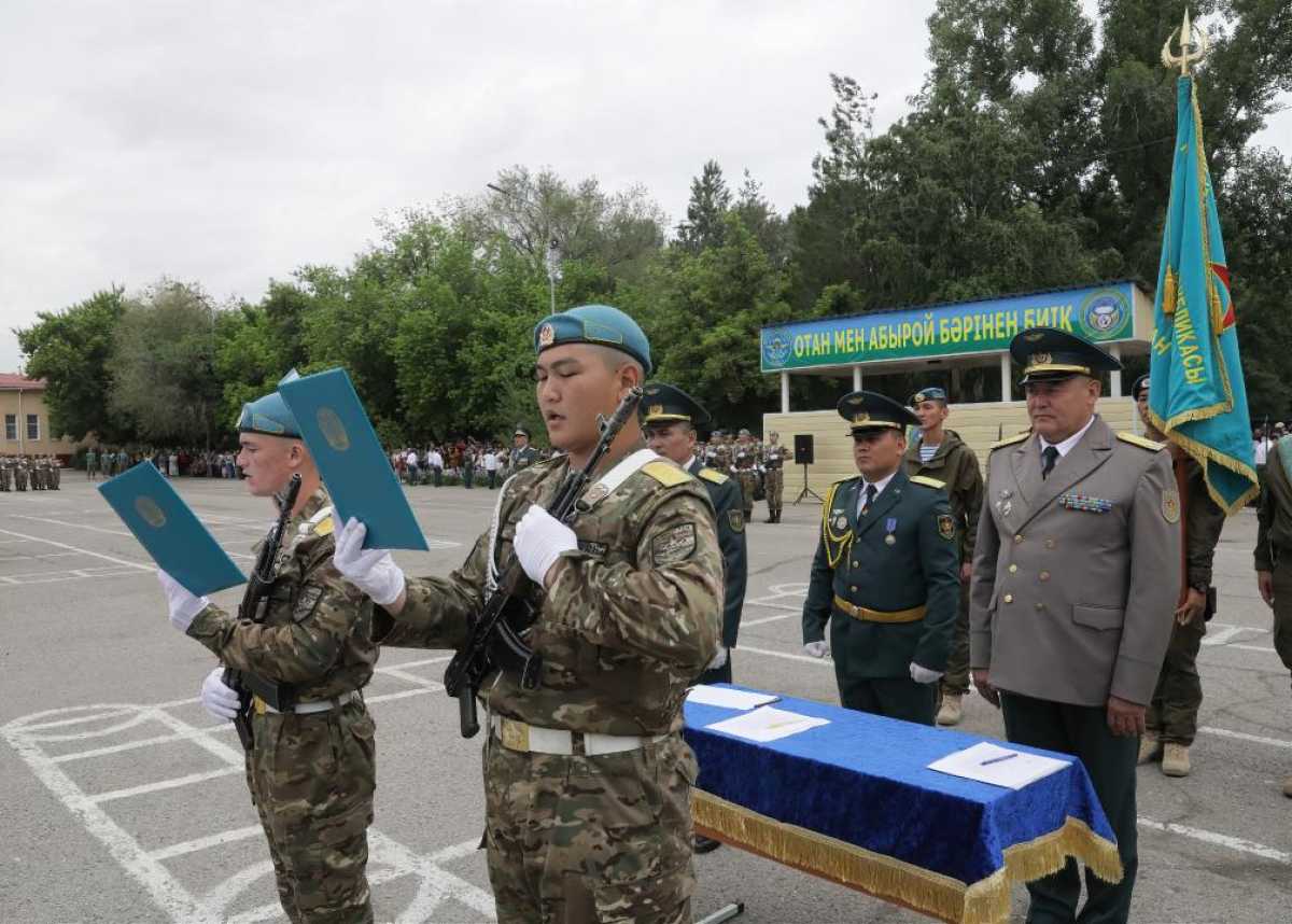 Свыше 1600 бойцов Десантно-штурмовых войск дали клятву на верность Родине