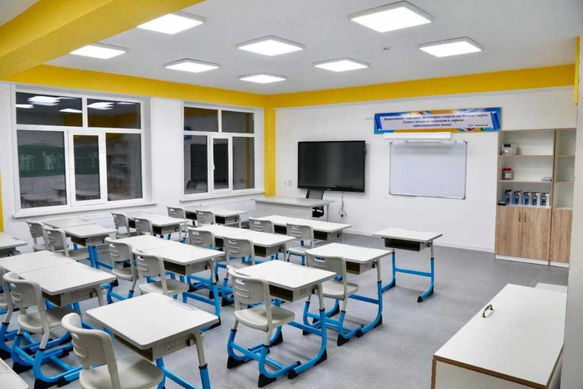 Масштабная реновация школ в Казахстане: более 1200 зданий обновят за три года