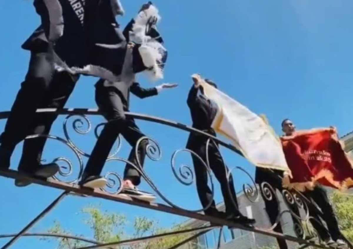 Выпускники устроили переполох в парке в Атырауской области