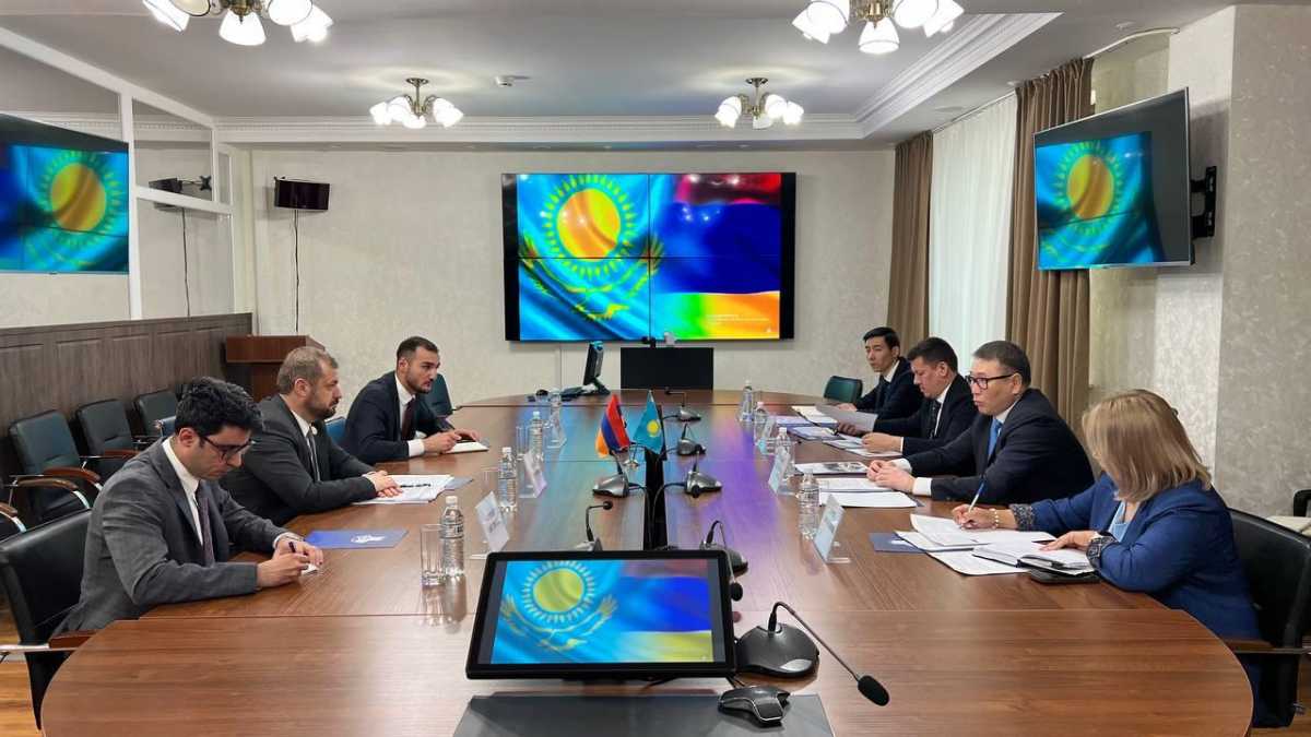 Казахстан готов нарастить в Армению поставки 70 товарных позиций на 348 млн долларов США