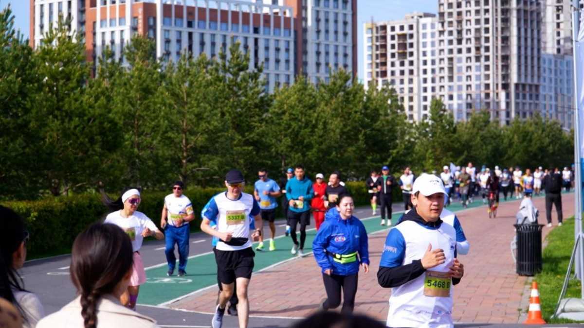 3 тысячи человек пробежали на благотворительном марафоне в Астане
