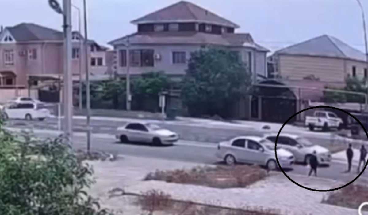 Автомобиль сбил двух детей на пешеходном переходе в Актау: пострадавшие в реанимации
