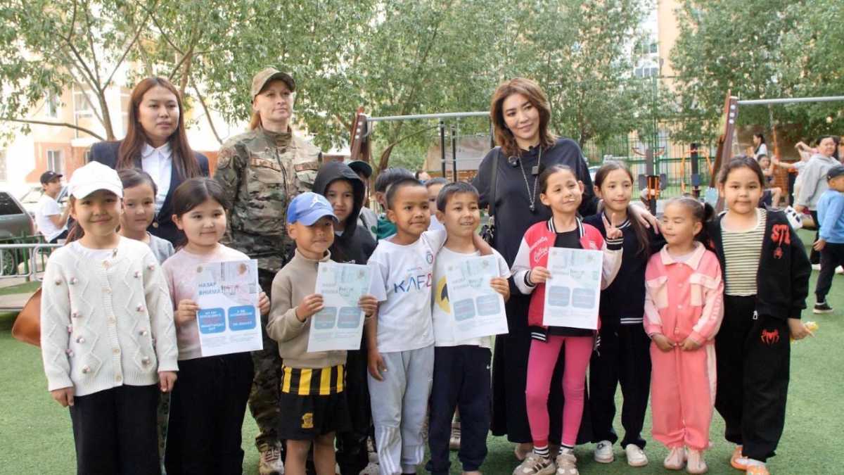 Акцию по предотвращению падений детей из окон провели в Астане